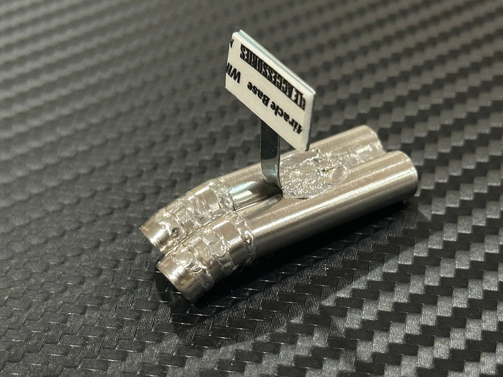 Standard Stainless Muffler / Stagger Dual Left / 8mm Dolphin Tip / 20mm Length